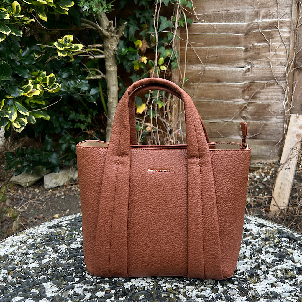 Cognac Marshmallow 'Amelia' Grab Bag (front)