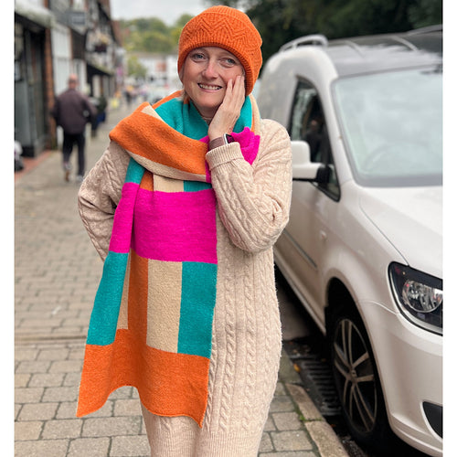 Thick Rosie Colour Block Knitted Scarf (lifestyle)