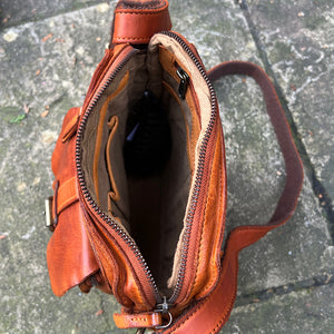 Men's Tan Medium Leather Bag (open)