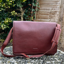 Load image into Gallery viewer, Chestnut Messenger Italian Leather Bag (front)
