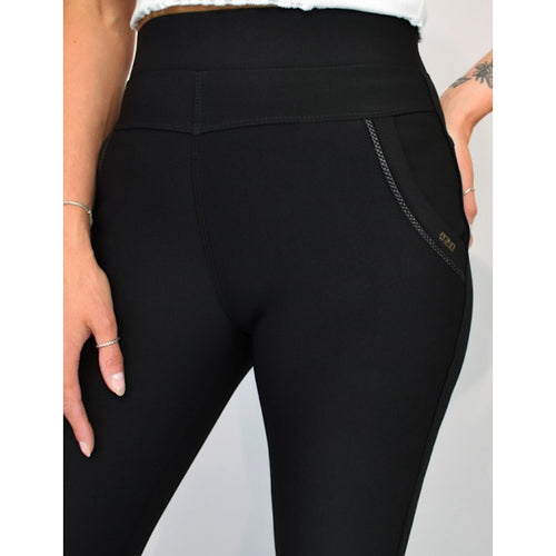 Black Treggings with Pockets (close up)