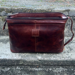 Gents Natural Waxed Leather Wash Bag