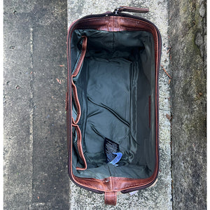 Gents Natural Waxed Leather Wash Bag (open)