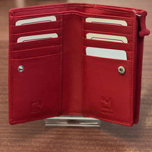 Load image into Gallery viewer, Dash Leather Compact RFID Purse
